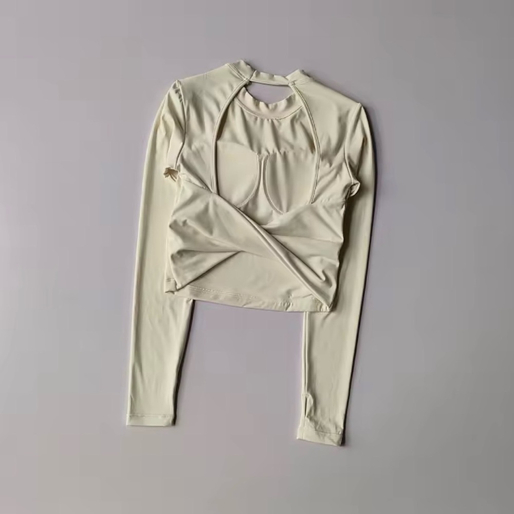 🌿 Cream Long Sleeve Top